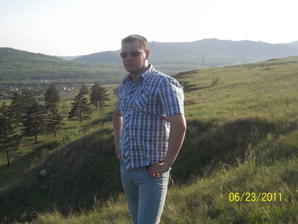 Максим Надеин