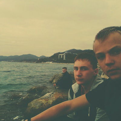 Женя Волочей