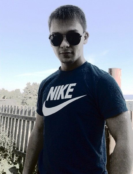 Евгений Белов