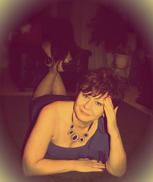 Елена Мостовая