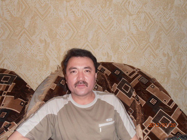 Жека Азизбердиев