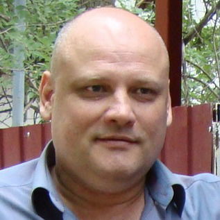 Сергей Колобов