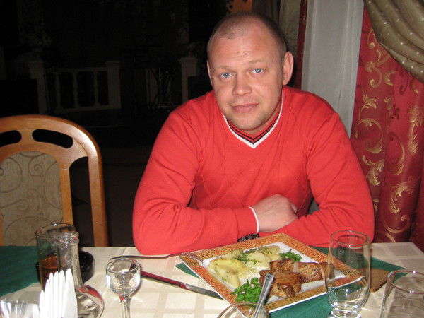 Роман Русанов