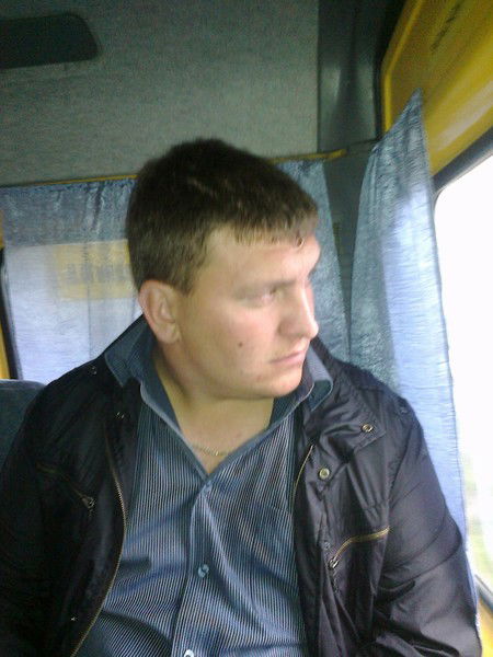 Денис Калинин