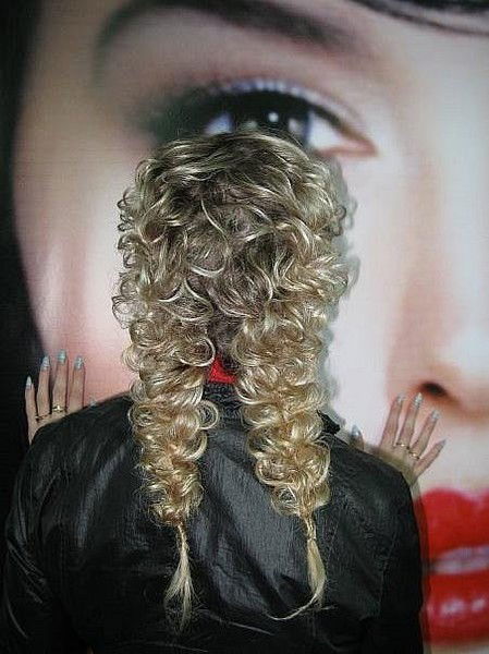 Маржан Умурзакова