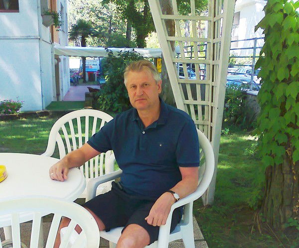 Валерий Олейников