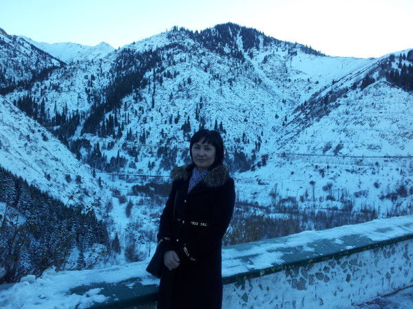 Айнур Акпарова