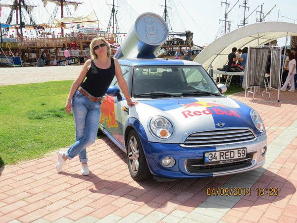 Наташа Похунова