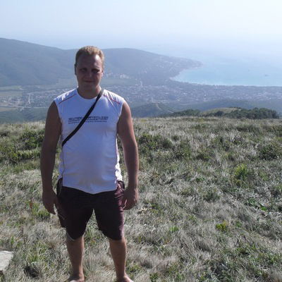 Андрей Аникин