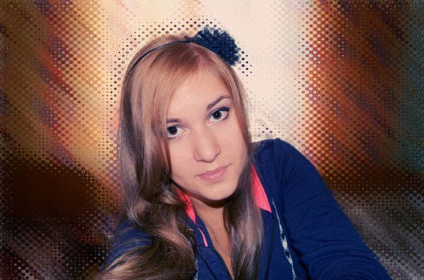 Полина Попова