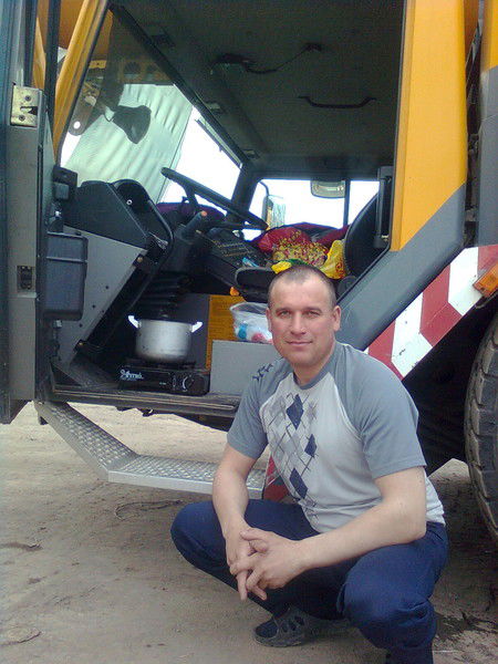 Сергей Николаев