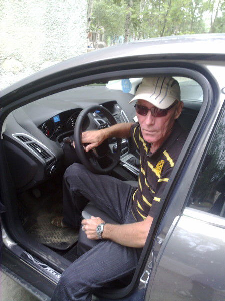 Андрей Небученков