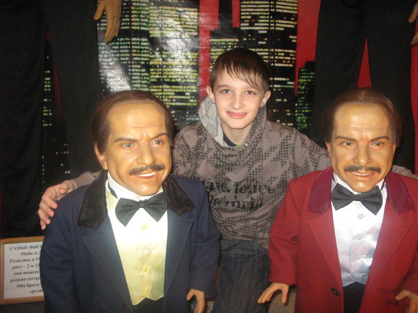 Рома Повстенко