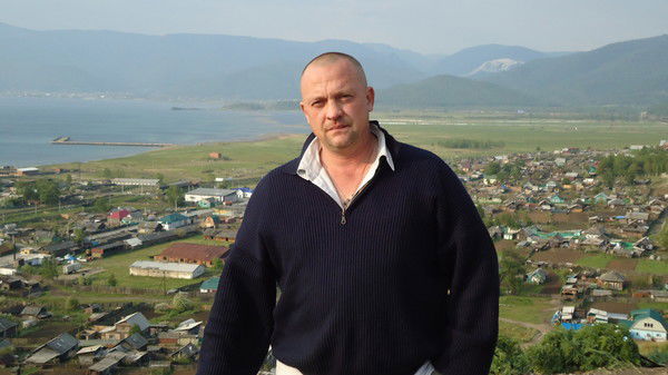 Евгений Петров