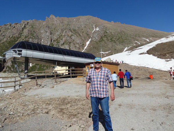 Берик Досумбаев