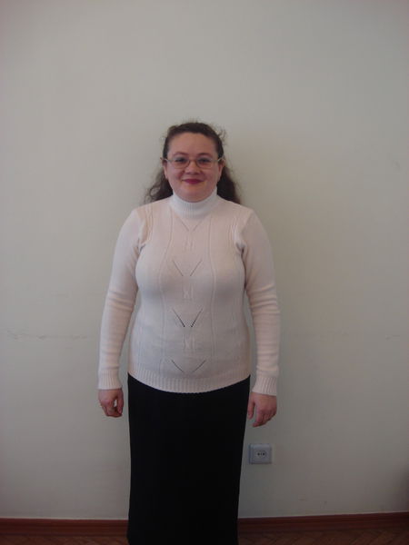 Лола Назарова