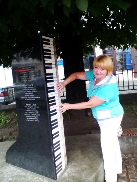 Лариса Коробка