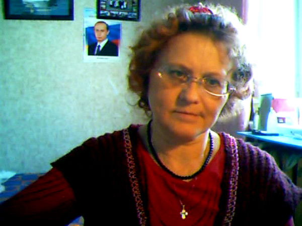 Люда Попова