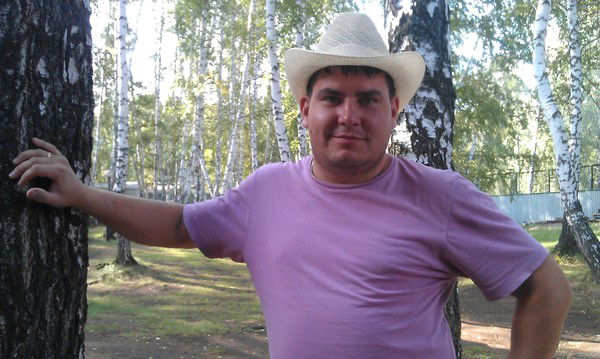 Айнур Хайдаров