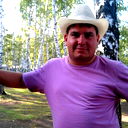 Айнур Хайдаров