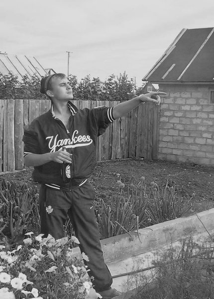 Роман Недвижаев