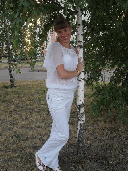 Алена Попова