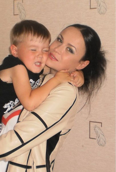 Инна Красножонова