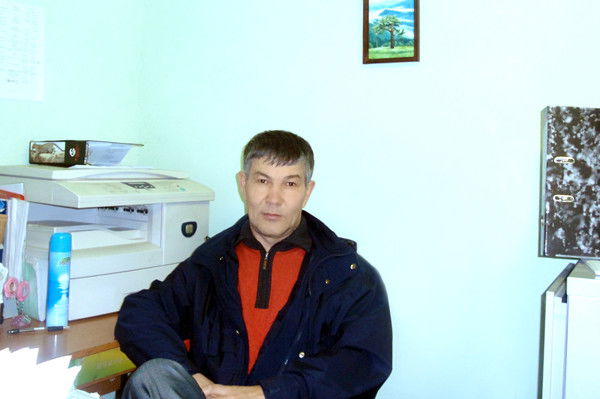 Султан Султанов