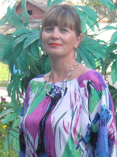 Лена Иванова