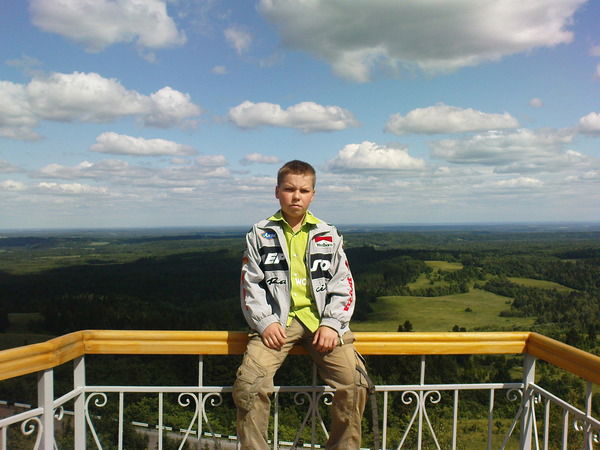 Максим Бурков