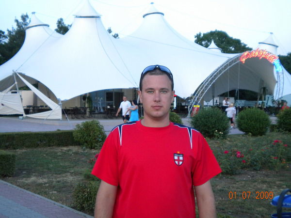 Денис Запорожец