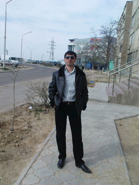 Заур Алескеров