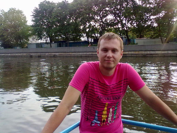 Андрей Плотников