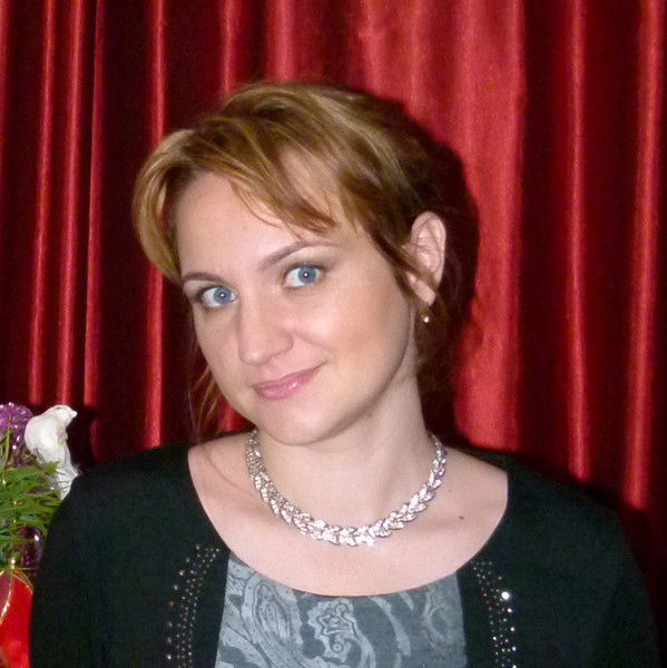 Наташа Затула