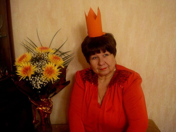 Людмила Елизарьева