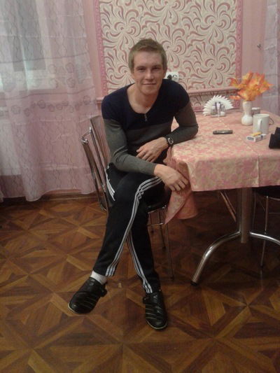 Николай Стариков