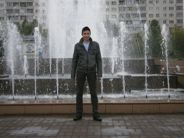 Максим Калашников