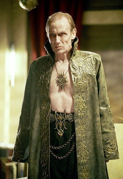 Виктор Вампир