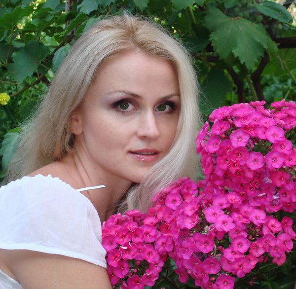 Анна Никишина