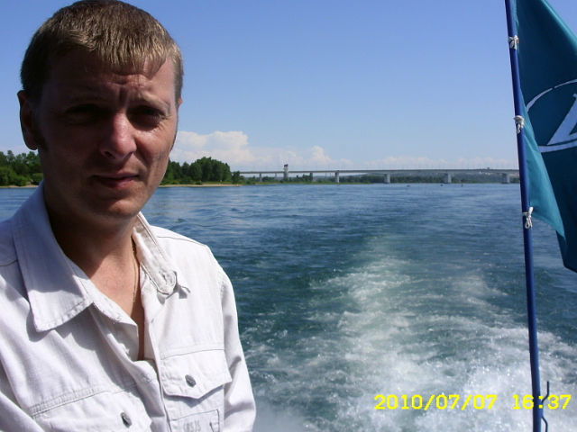 Игорь Колесников