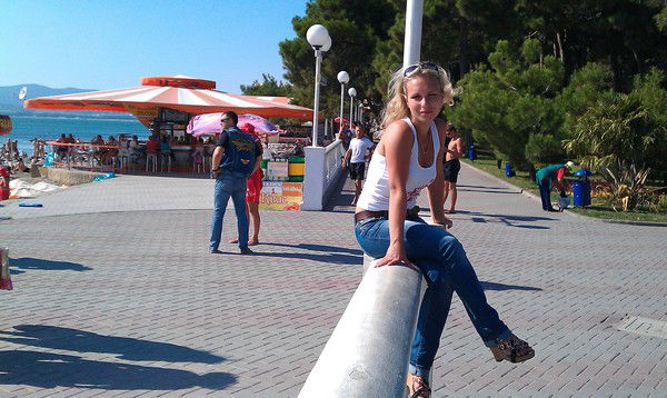 Радистка Кэт