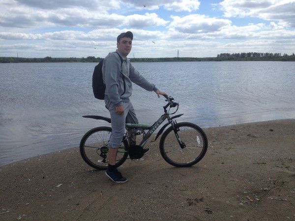 Олег Иванов