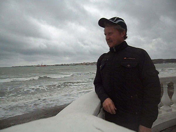 Юрий Макаров