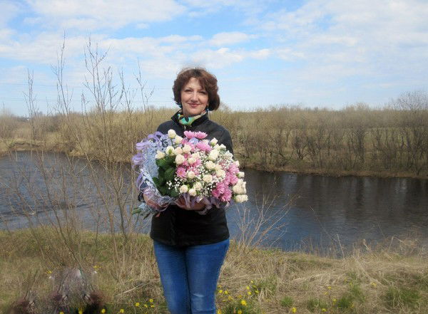 Елена Попова