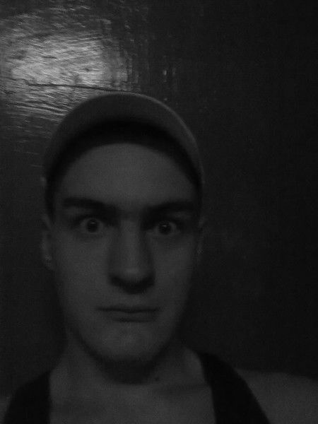 Артем Холин