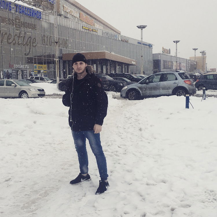 Илья Санников