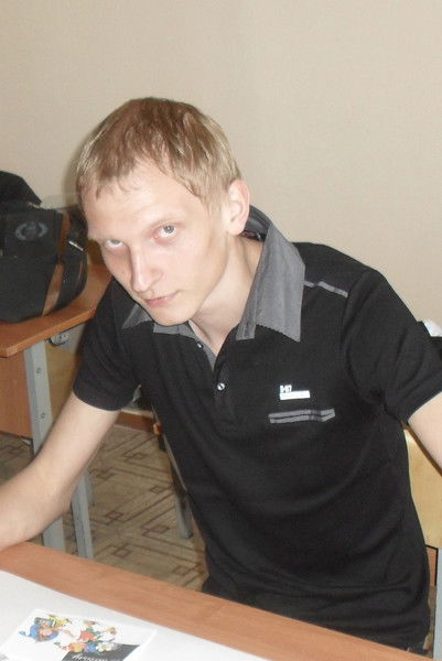 Павел Лазарев