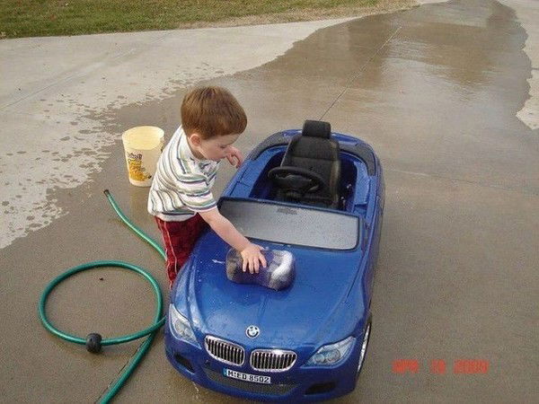 Аскар Аскар