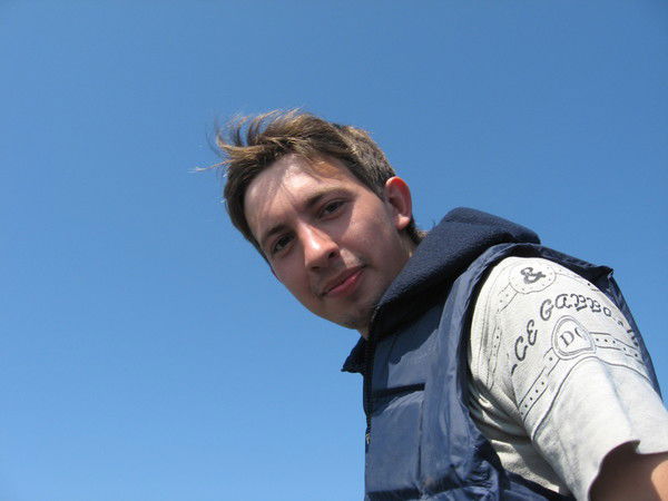 Виктор Никешин