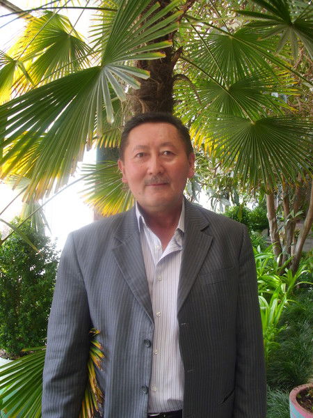 Дамир Акматов